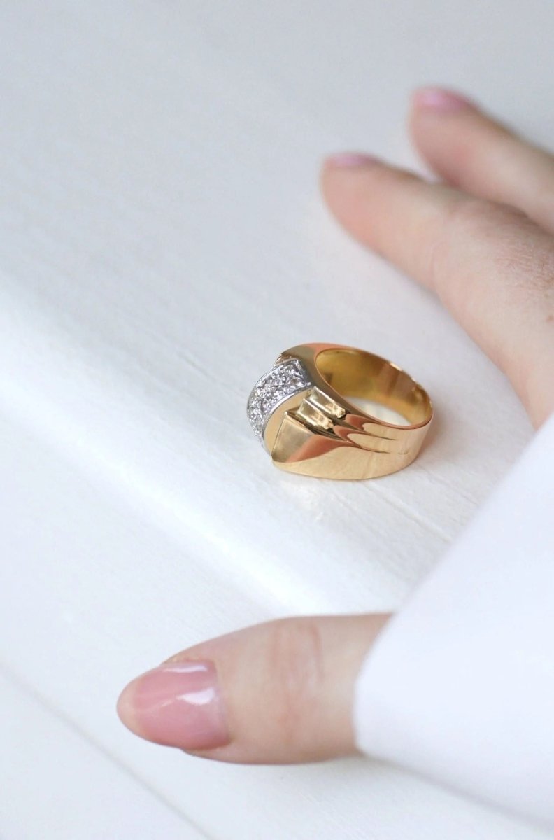 Bague Dome Tank diamants, or et platine - Castafiore