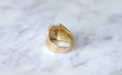 Bague Dome Tank diamants, or et platine - Castafiore