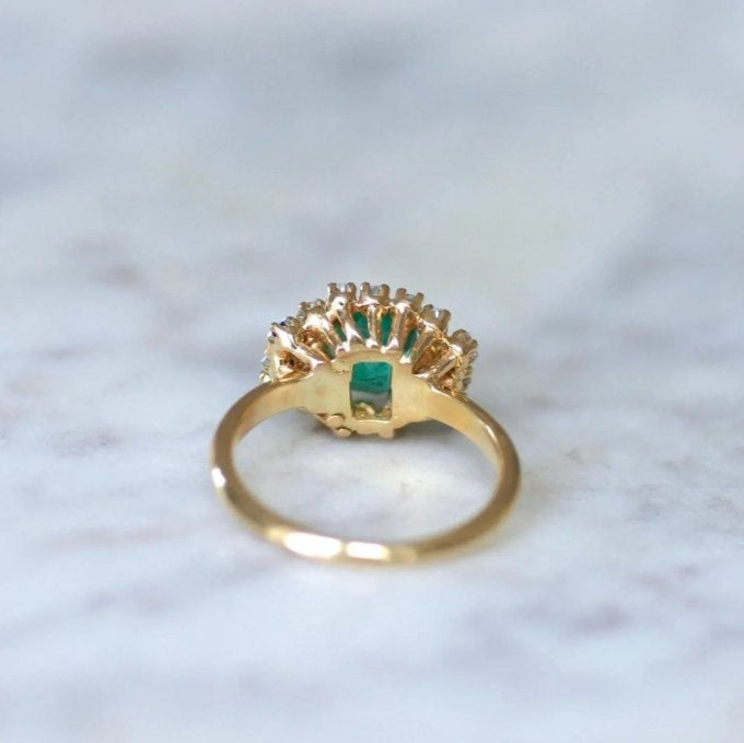 Bague Emeraude 1,52 Cts et Diamants sur Or Jaune - Castafiore