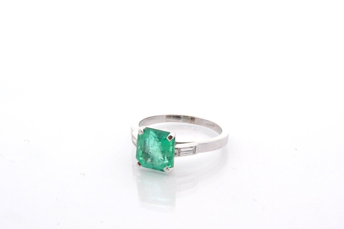 Bague ÉMERAUDE 2,16cts en platine et diamants - Castafiore