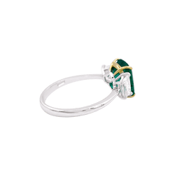 Bague émeraude, deux ors, diamants. - Castafiore