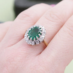 Bague émeraude diamants 2,61 cts en or - Castafiore