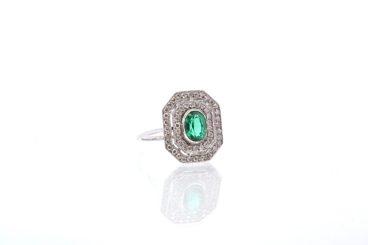 Bague émeraude entourage diamants - Castafiore
