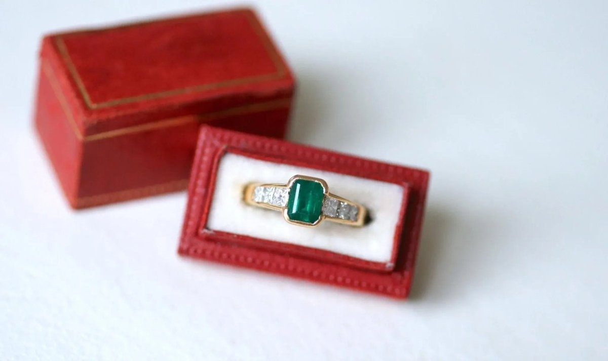 Bague Emeraude et Diamant Princesse sur Or Jaune - Castafiore