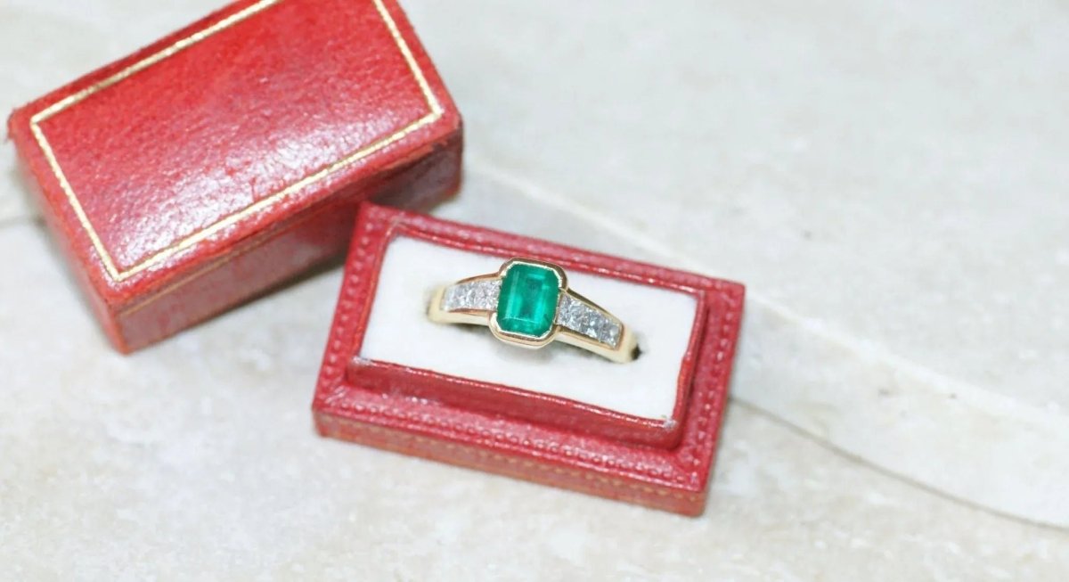 Bague Emeraude et Diamant Princesse sur Or Jaune - Castafiore