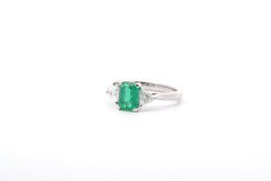 Bague émeraude et diamants en or blanc 18k - Castafiore