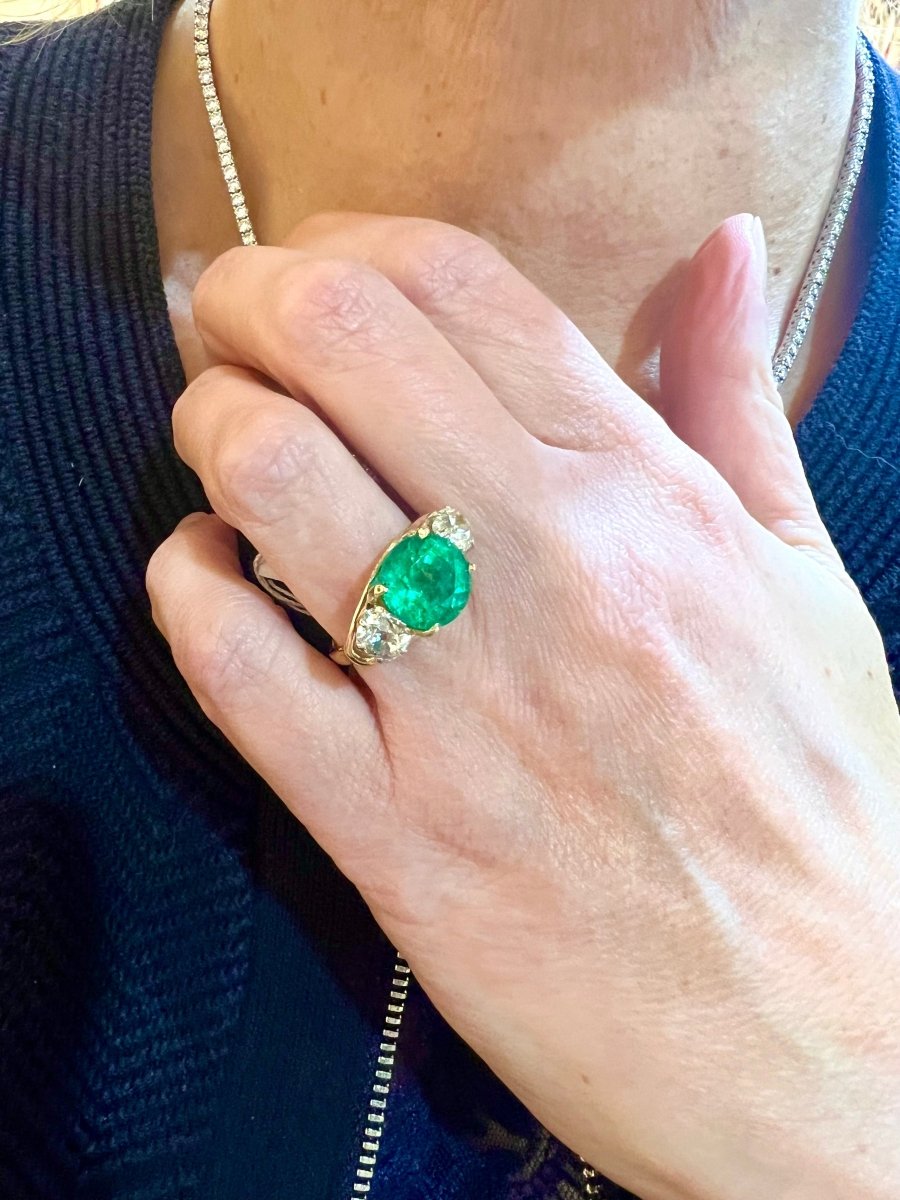 Bague Emeraude Ethiopie 4.35 Carats Diamants Or Jaune 18 Carats & Platine (Certificat) - Castafiore