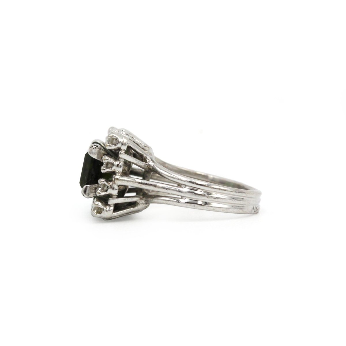 Bague en o blanc, diamants et tourmaline - Castafiore