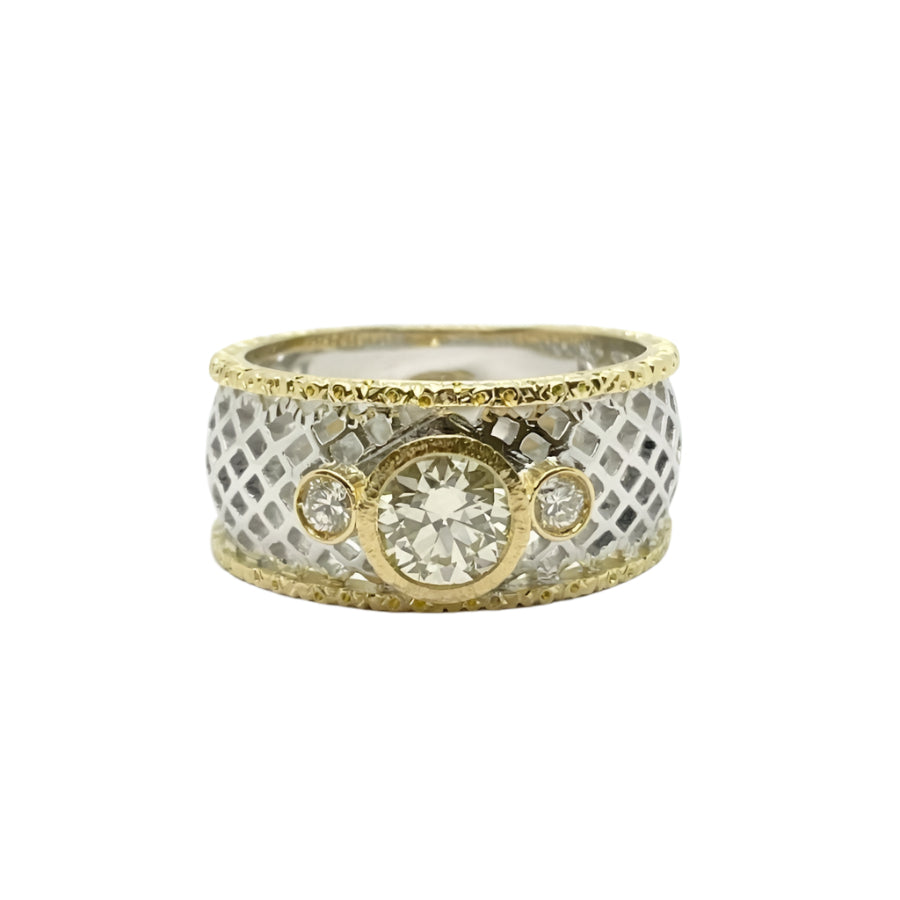 Bague en or 18KT avec diamant central ct 0.91 VS L et diamants latéraux. - Castafiore