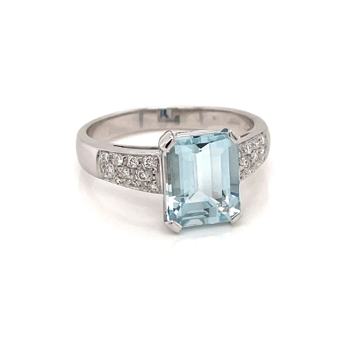 Bague en or avec aigue - marine et diamant de 2,5 carats - Castafiore