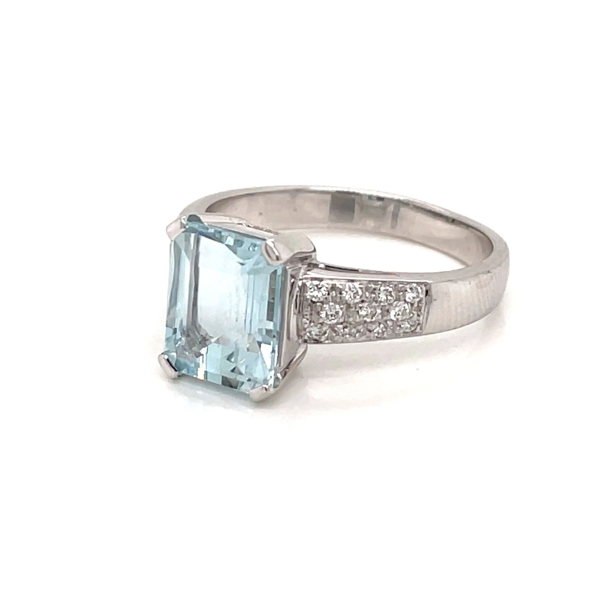 Bague en or avec aigue - marine et diamant de 2,5 carats - Castafiore