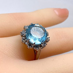 Bague en or blanc 18 carats, aigue marine et diamants - Castafiore