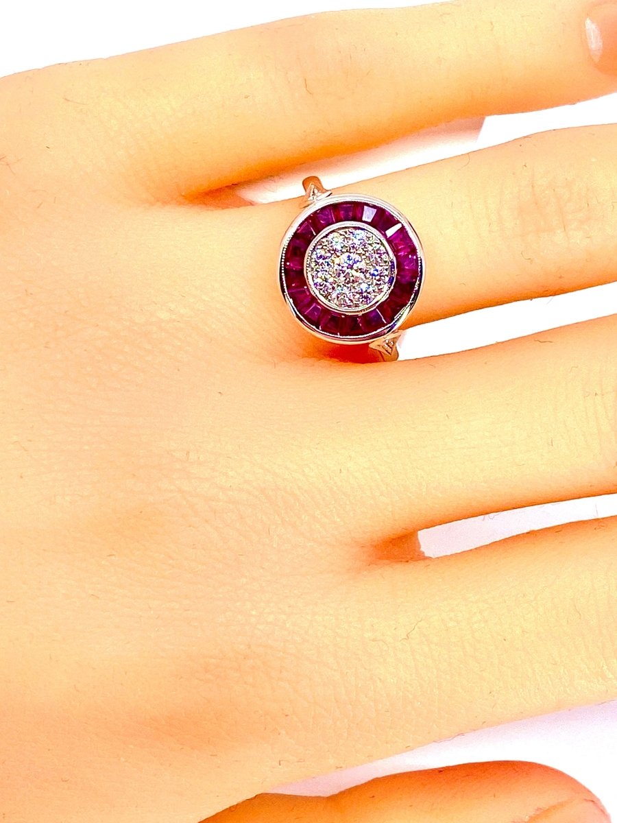 Bague en or blanc 18 carats en rubis et diamants - Castafiore