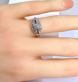 Bague en or blanc 18 carats et diamants Art Deco - Castafiore