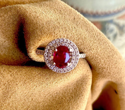 Bague en or blanc 18 carats, rubis 1,28 carat Birman et diamants - Castafiore