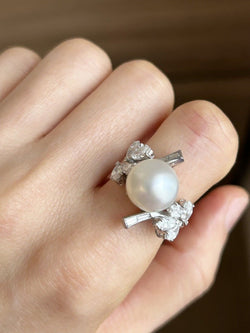 Bague en or blanc 18K perle et diamants - Castafiore