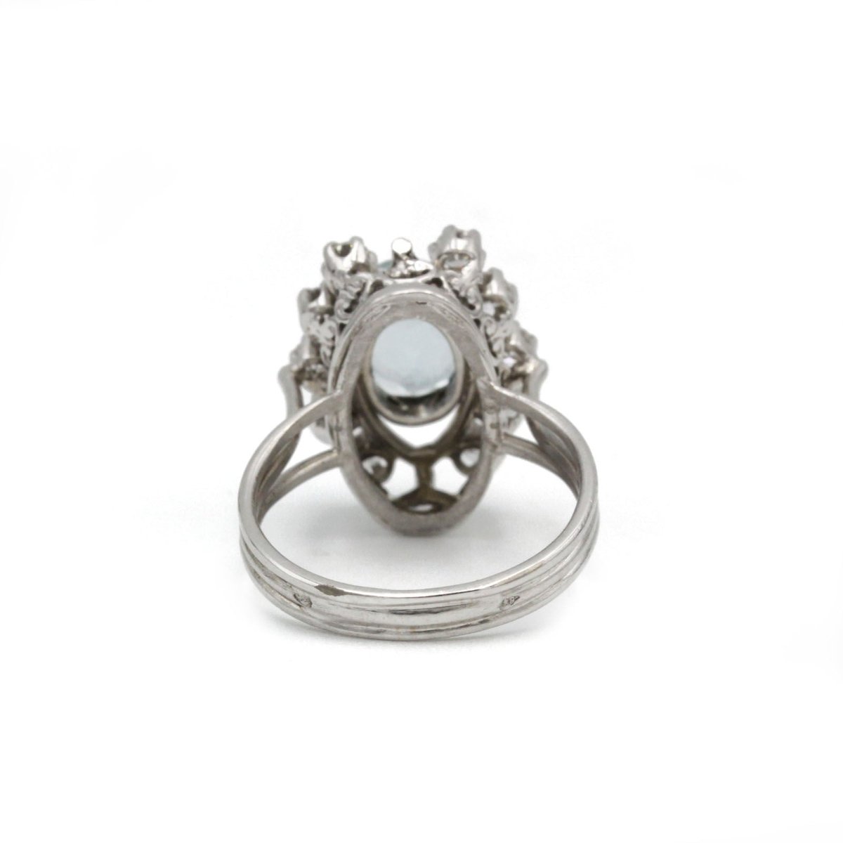 Bague en or blanc, aigue - marine et diamants - Castafiore