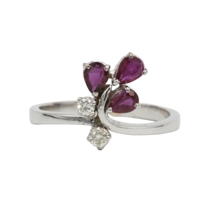 Bague en or blanc, diamants et rubis - Castafiore