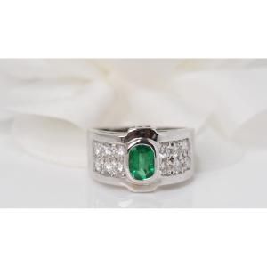 Bague En Or Blanc, Emeraude Et Diamants - Castafiore
