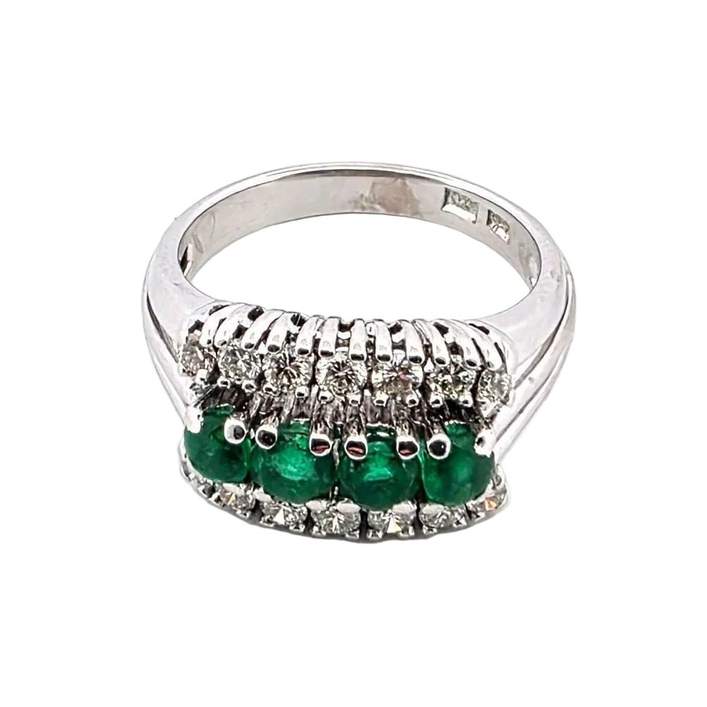 Bague en or blanc, émeraudes et diamants - Castafiore