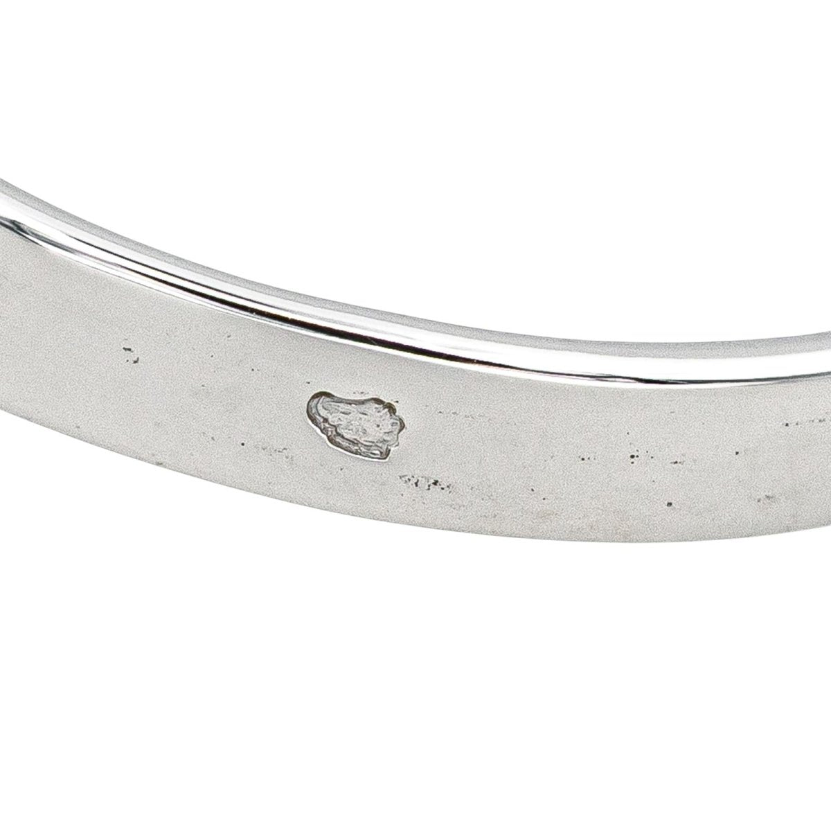 Bague en or blanc, émeraudes et diamants - Castafiore