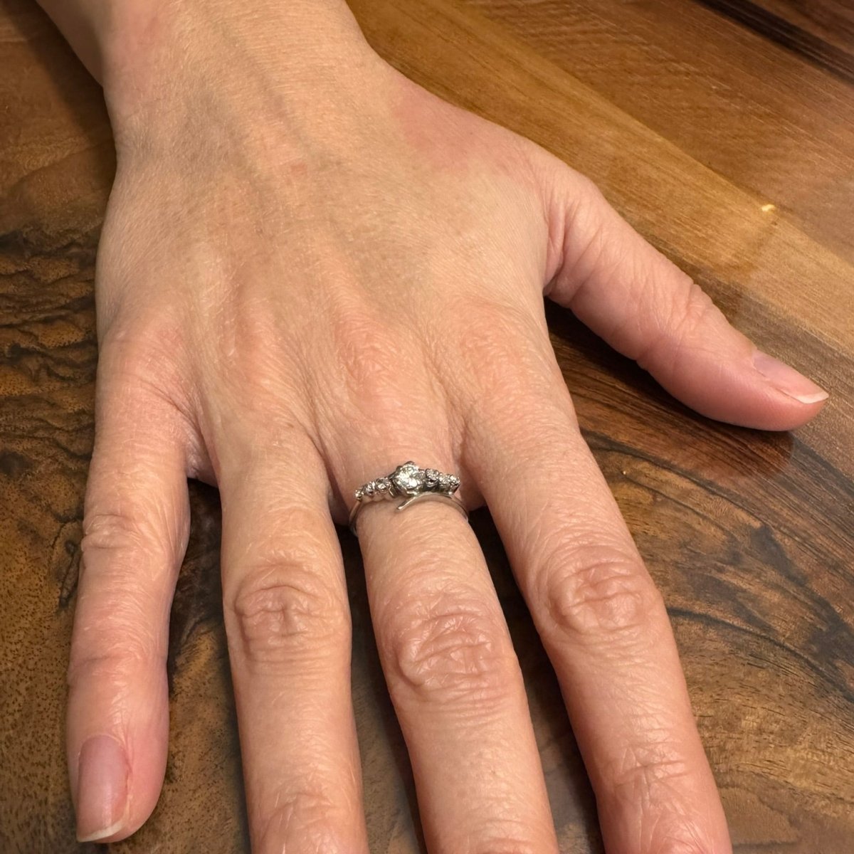 Bague en or blanc et diamants - Castafiore