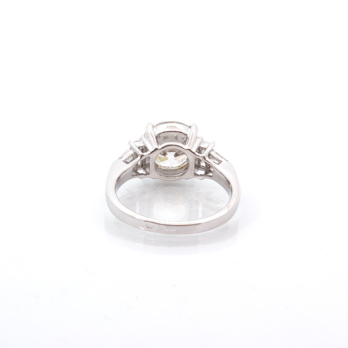 Bague en or blanc et diamants - Castafiore