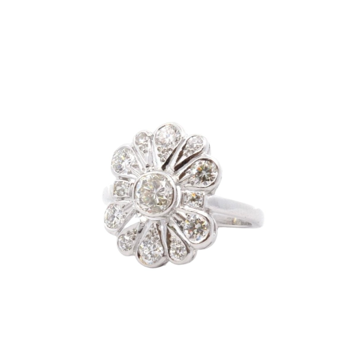 Bague en or blanc et diamants - Castafiore