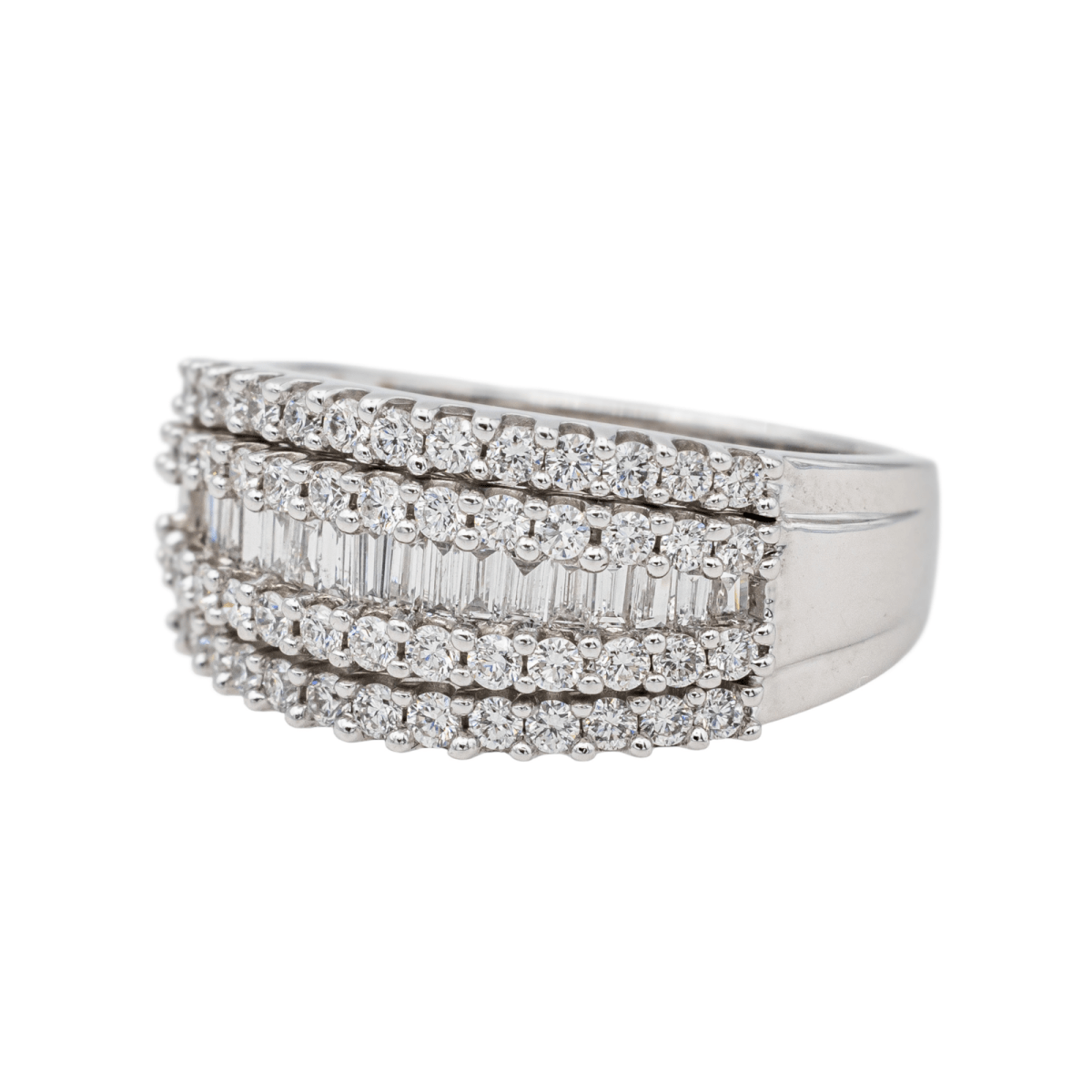 Bague en or blanc et diamants - Castafiore