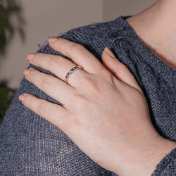 Bague en or blanc et diamants - Castafiore