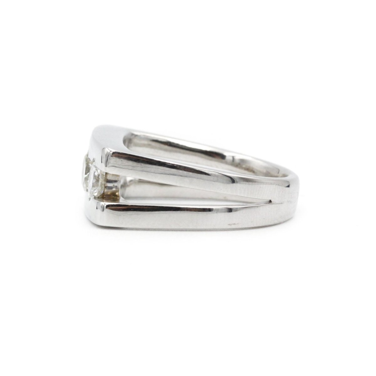 Bague en or blanc et diamants - Castafiore