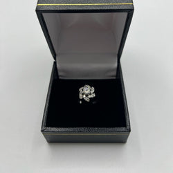 Bague en or blanc et diamants - Castafiore