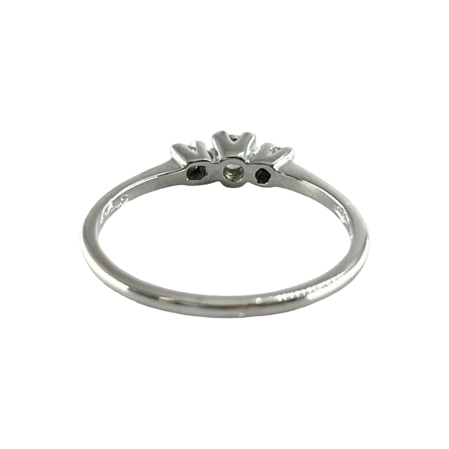 Bague en or blanc et diamants - Castafiore