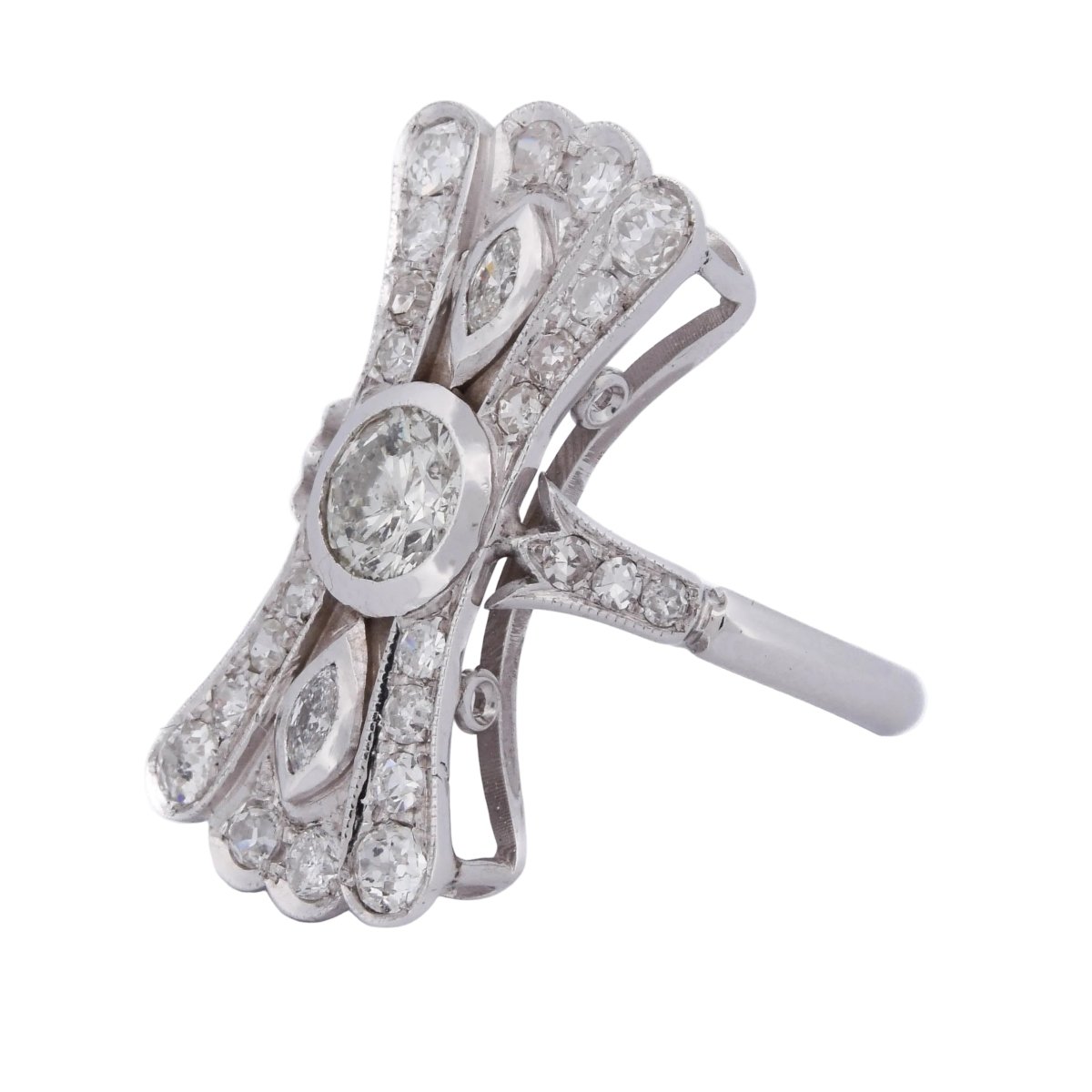 Bague en or blanc et diamants - Castafiore