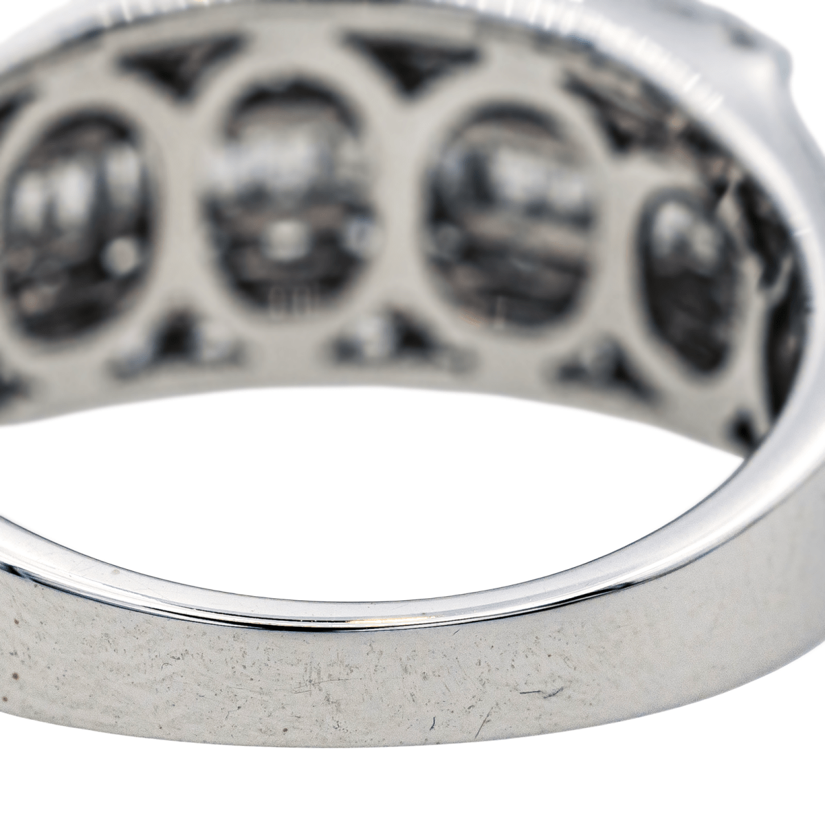 Bague en or blanc et diamants - Castafiore