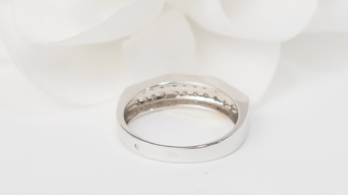 Bague en or blanc et diamants - Castafiore