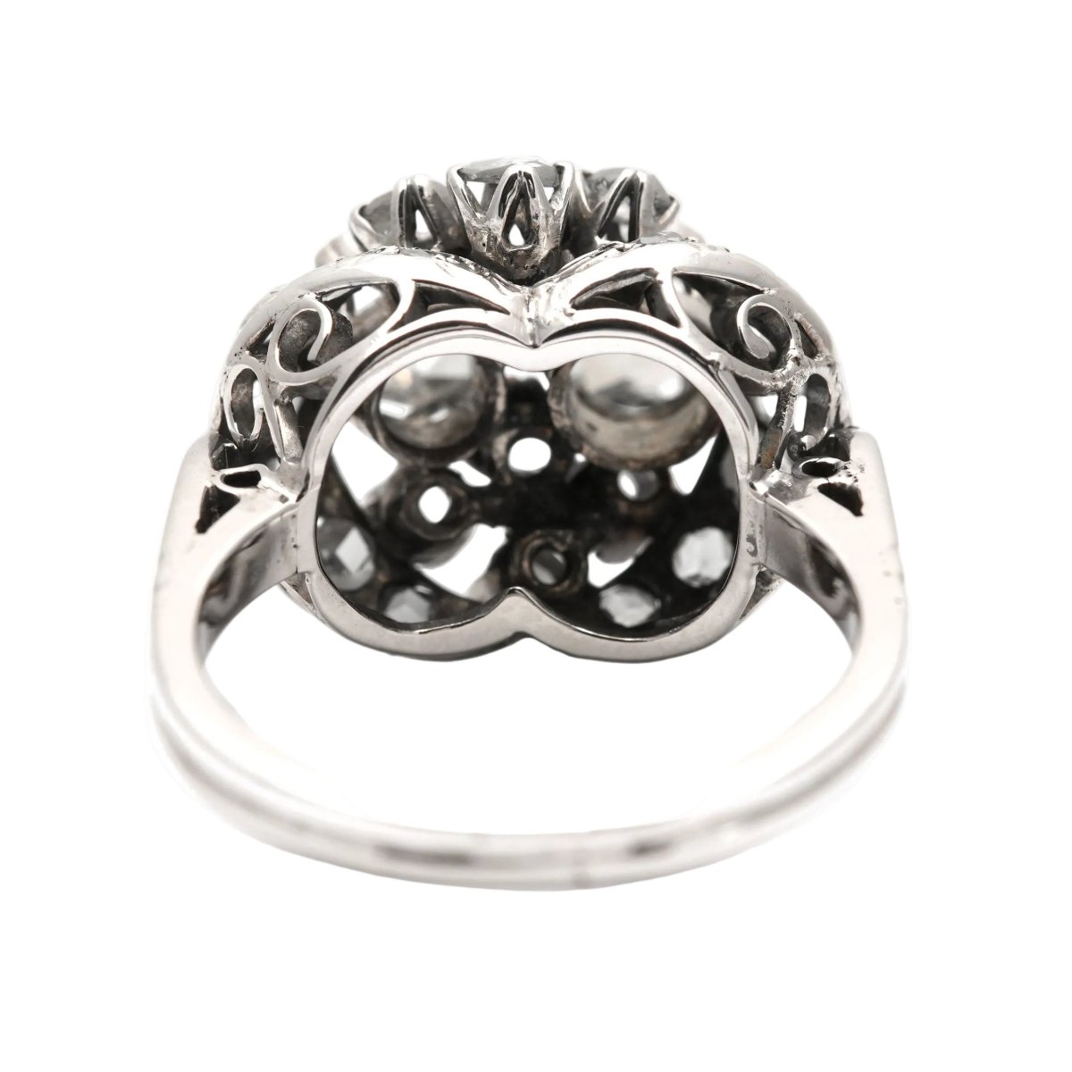 Bague en or blanc et diamants - Castafiore