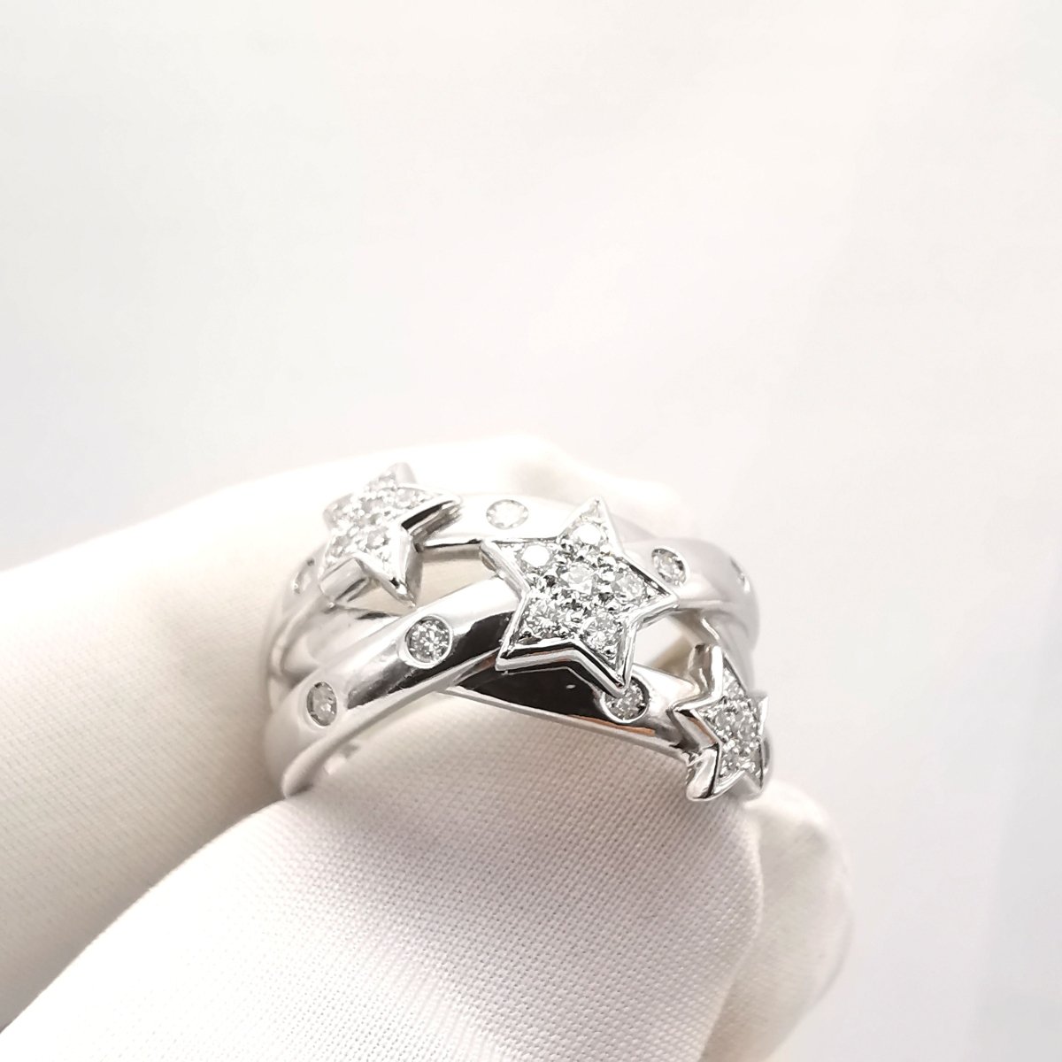 Bague en or blanc et diamants - Castafiore