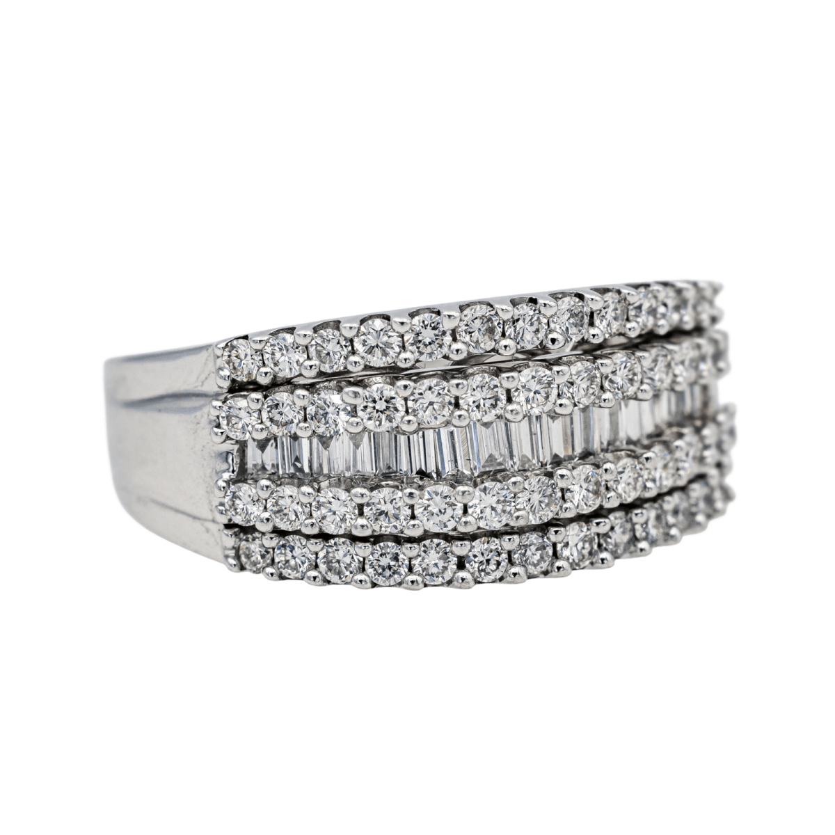 Bague en or blanc et diamants - Castafiore
