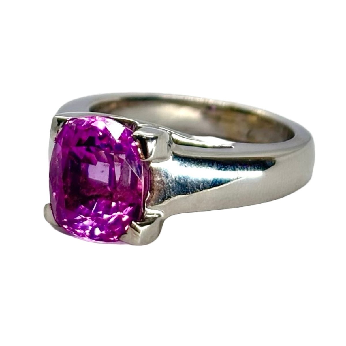 Bague en or blanc et saphir rose - Castafiore
