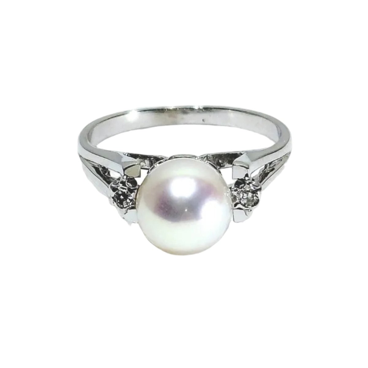 Bague en or blanc, perle et diamants - Castafiore