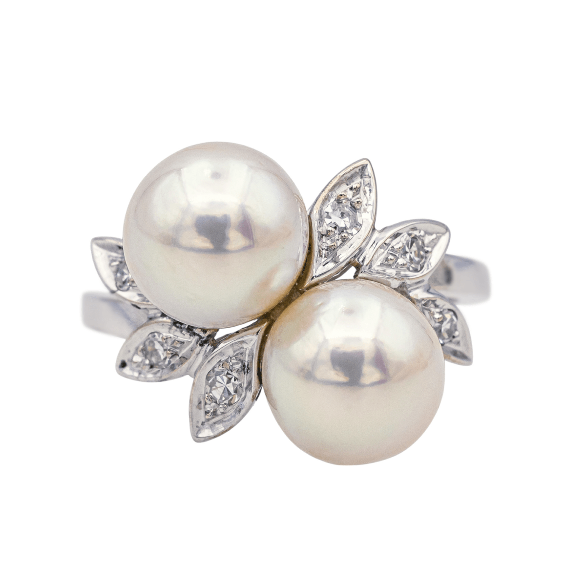 Bague en or blanc, perles et diamants - Castafiore
