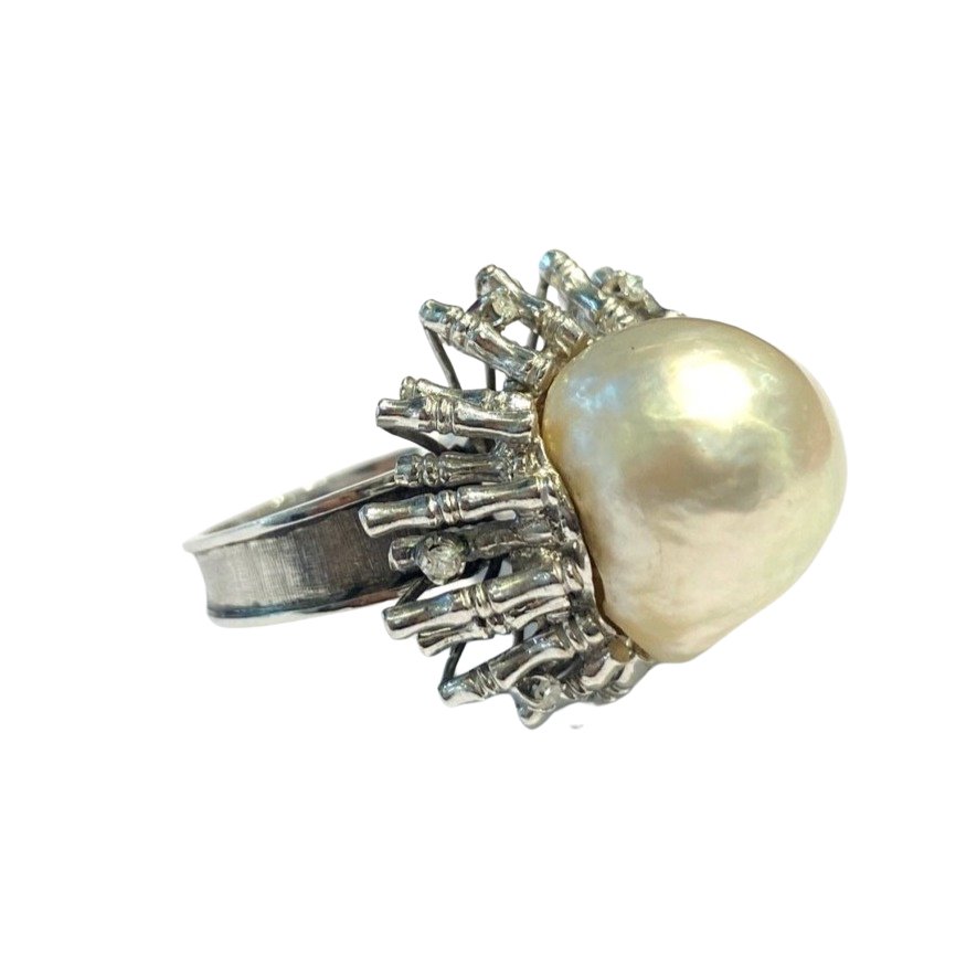 Bague en or blanc, perles et diamants - Castafiore