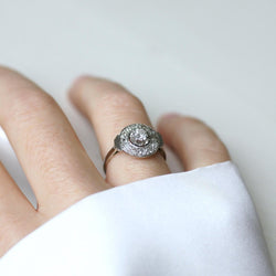 Bague en or blanc, platine, et diamants - Castafiore