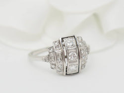 Bague en or blanc, platine et diamants - Castafiore