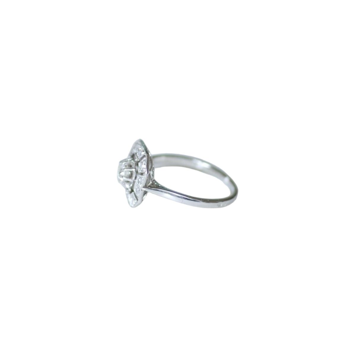 Bague en or blanc, platine et diamants - Castafiore