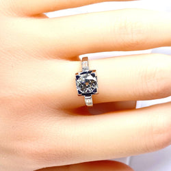 Bague en or blanc, platine et diamants - Castafiore