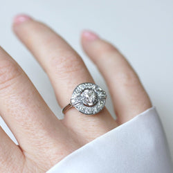 Bague en or blanc, platine, et diamants - Castafiore