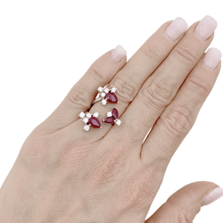 Bague en or blanc, rubis et diamants - Castafiore