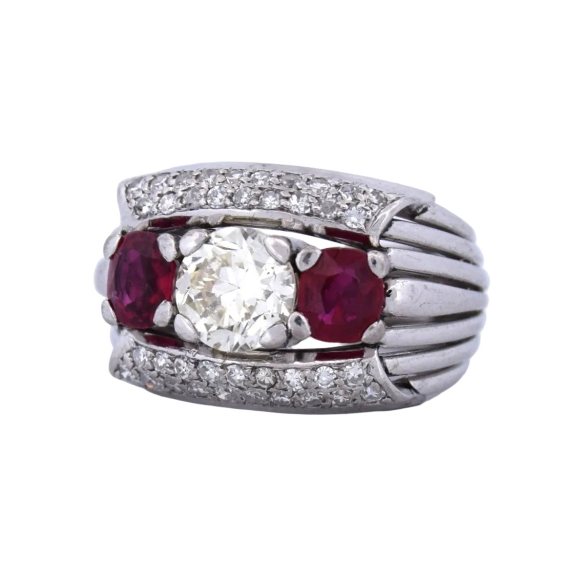 Bague en or blanc, rubis et diamants - Castafiore